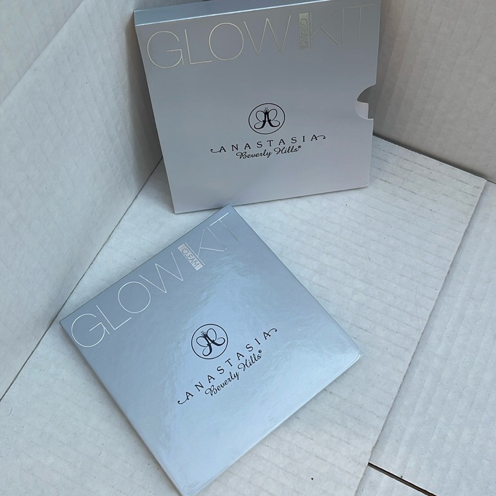 Anastasia Beverly Hills GLOWKIT
